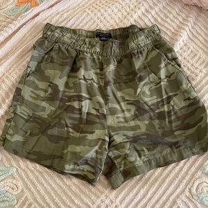 Camouflage cotton shorts